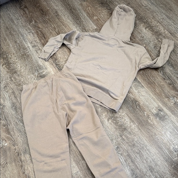Roots Beige Tracksuit Set - Picture 7 of 8